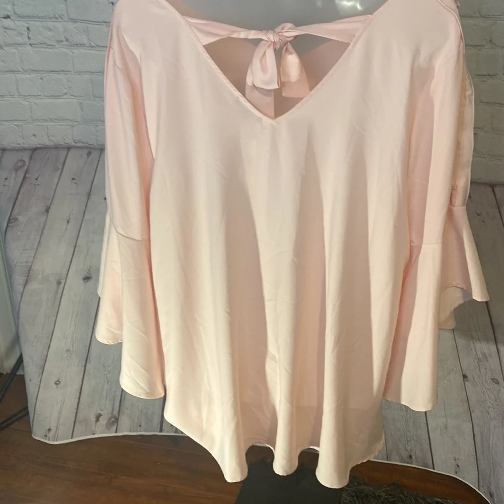 NWT LANE BRYANT PALE PINK BUTTON SLEEVE TIE BACK TOP-SIZE-26/28 - Picture 12 of 12